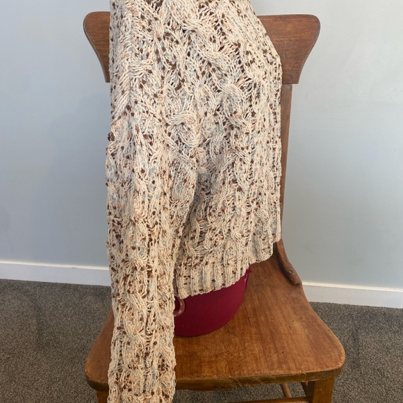 moon & madison Textured Knit Sweater in Cream and Gray - Picture 3 of 6